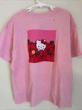 Sanrio x Uniqlo Hello Kitty Tee